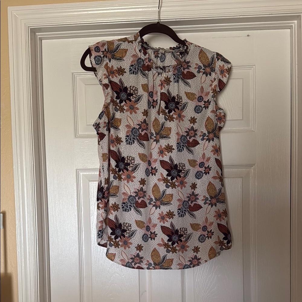 Floral Sleeveless Blouse